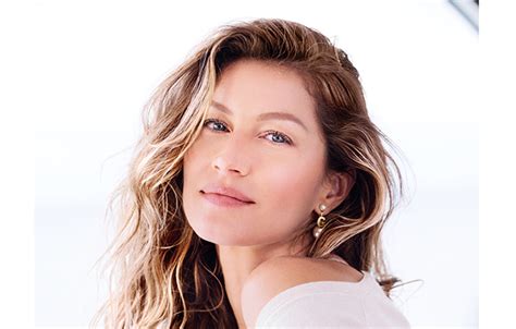 Gisele Bündchen Named Face Of Dior Capture Totale 